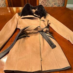 Via Spiga Camel Trench Coat with Dark Faux Fur Collar and leather accents